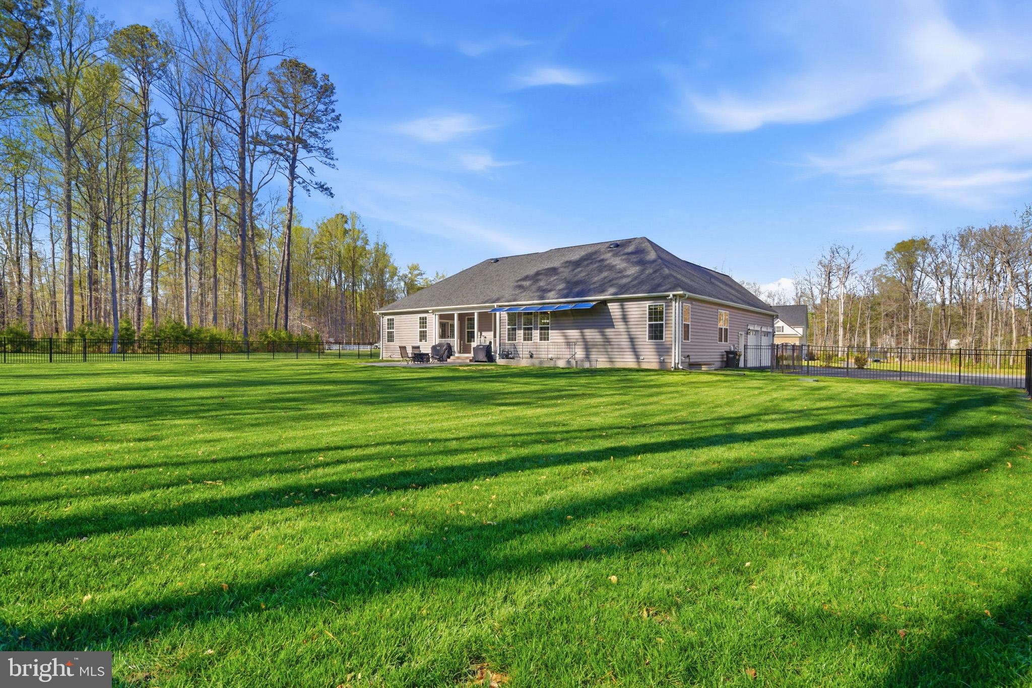 TWIN PONDS - Residential