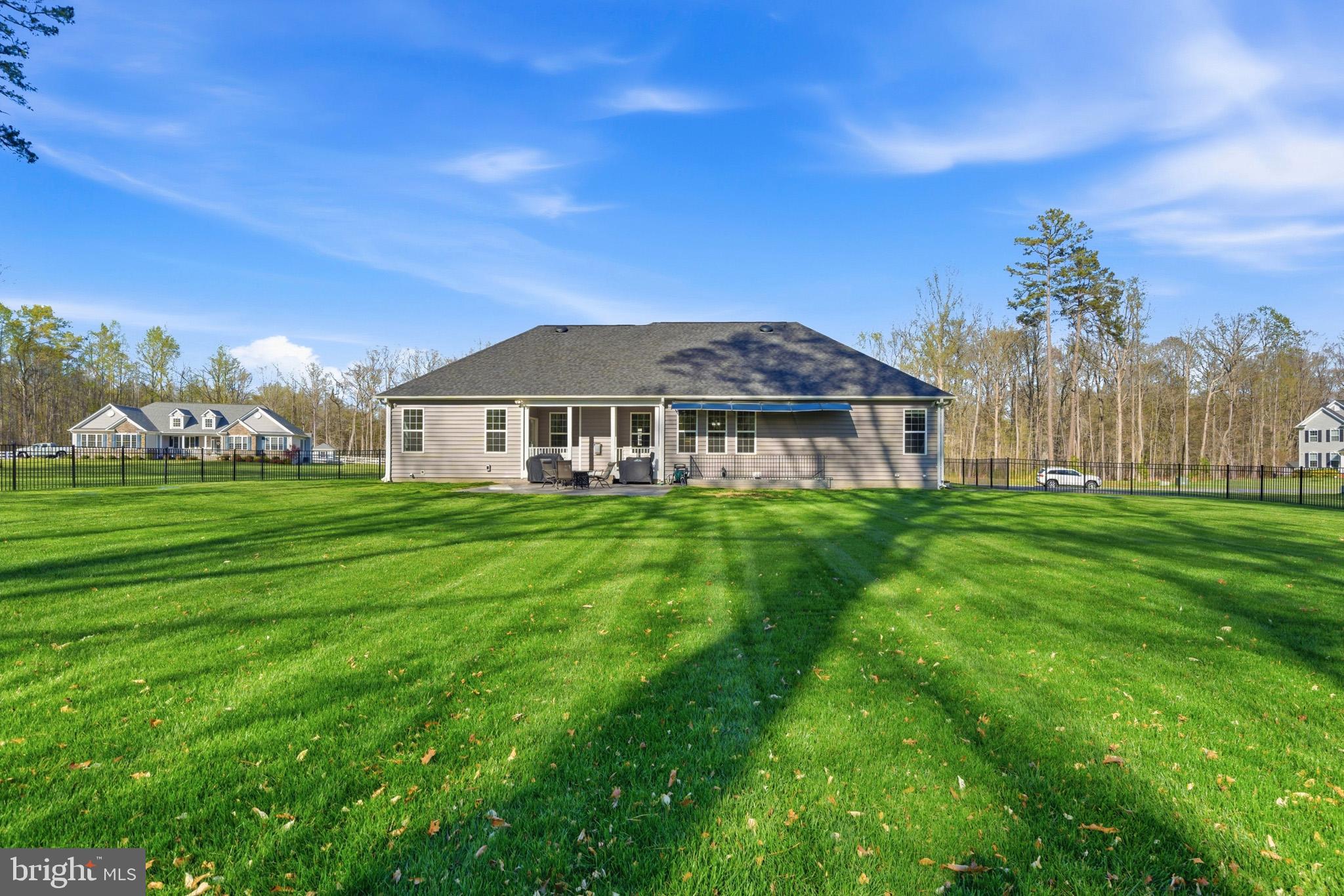 TWIN PONDS - Residential