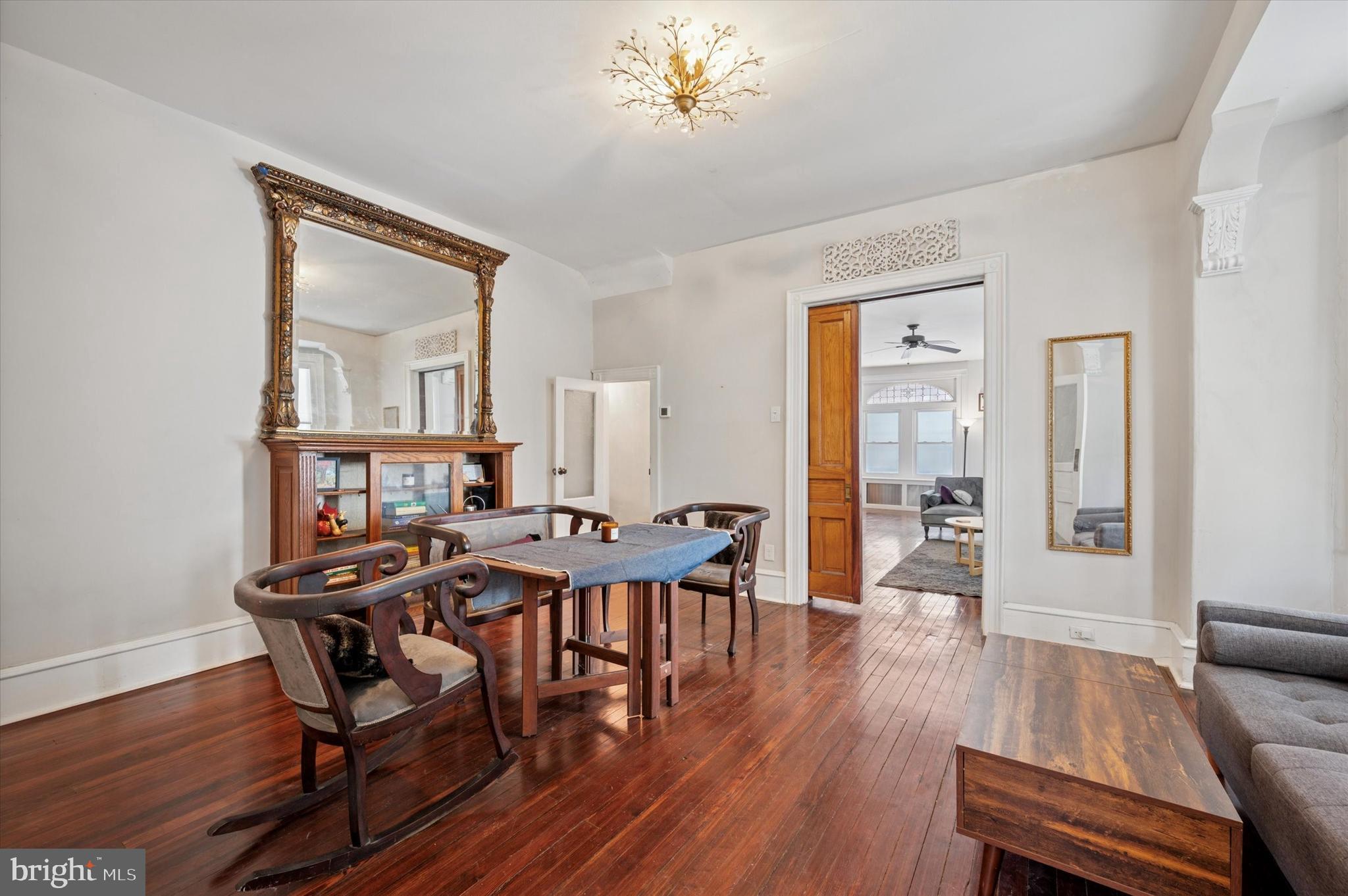 UNIVERSITY CITY - Residential