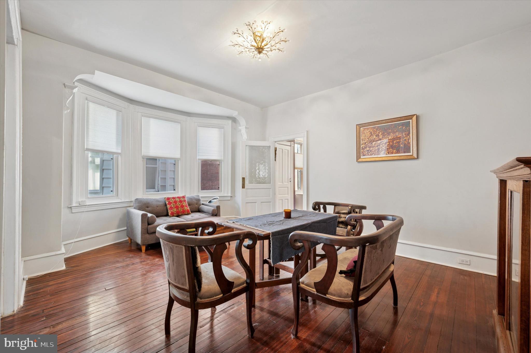 UNIVERSITY CITY - Residential