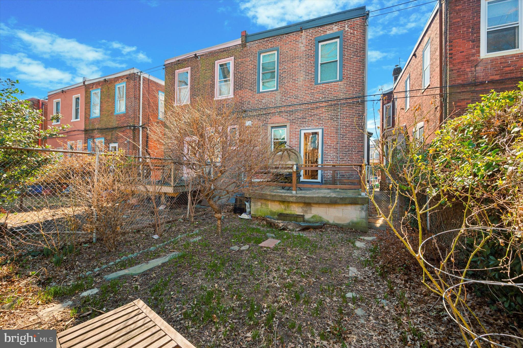 UNIVERSITY CITY - Residential