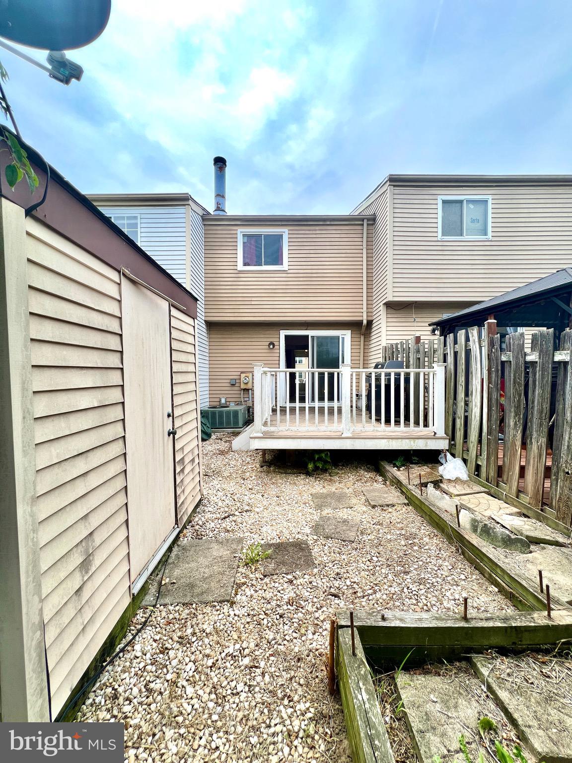 MIDDLEBROOK COMMONS - Residential