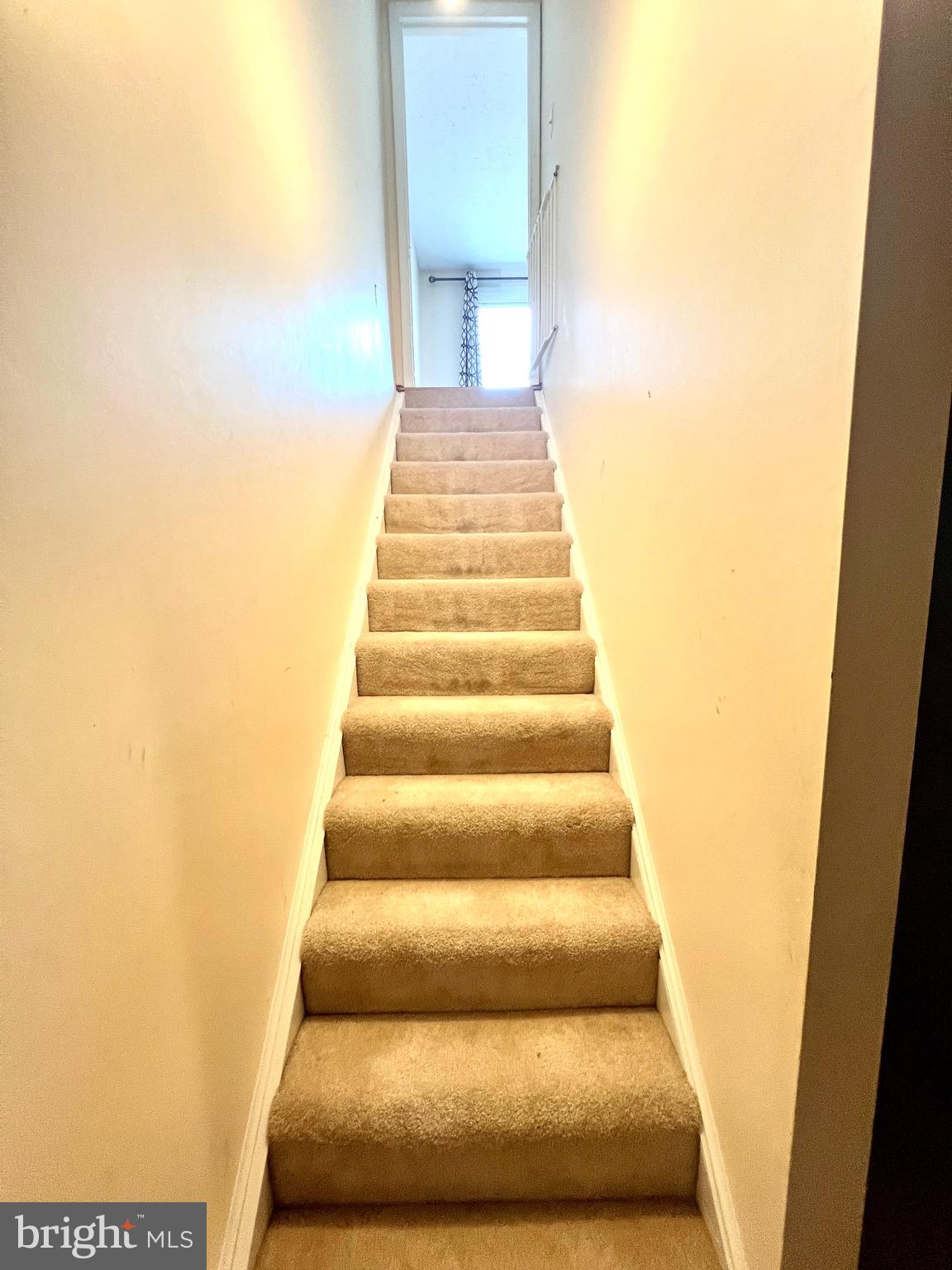 MIDDLEBROOK COMMONS - Residential