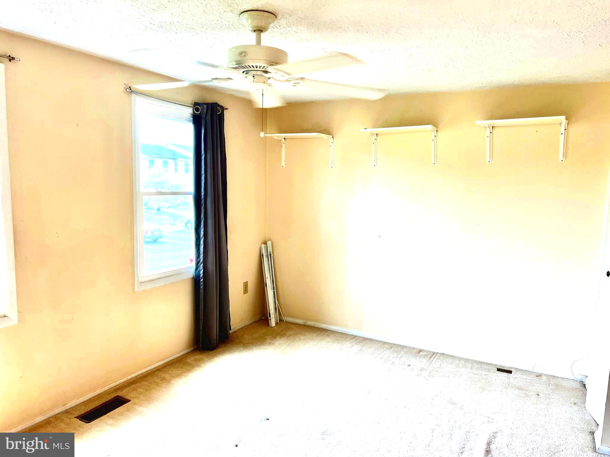 MIDDLEBROOK COMMONS - Residential