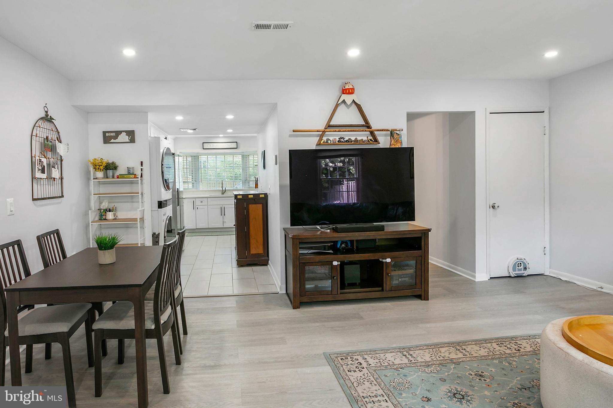 6386 PATIENCE COURT