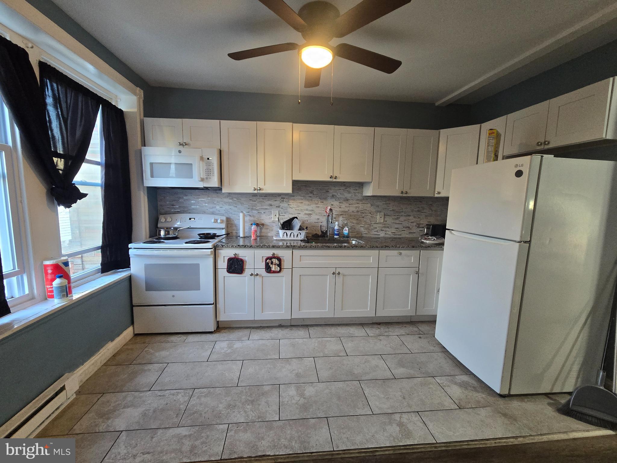 HUNTING PARK - Residential Income