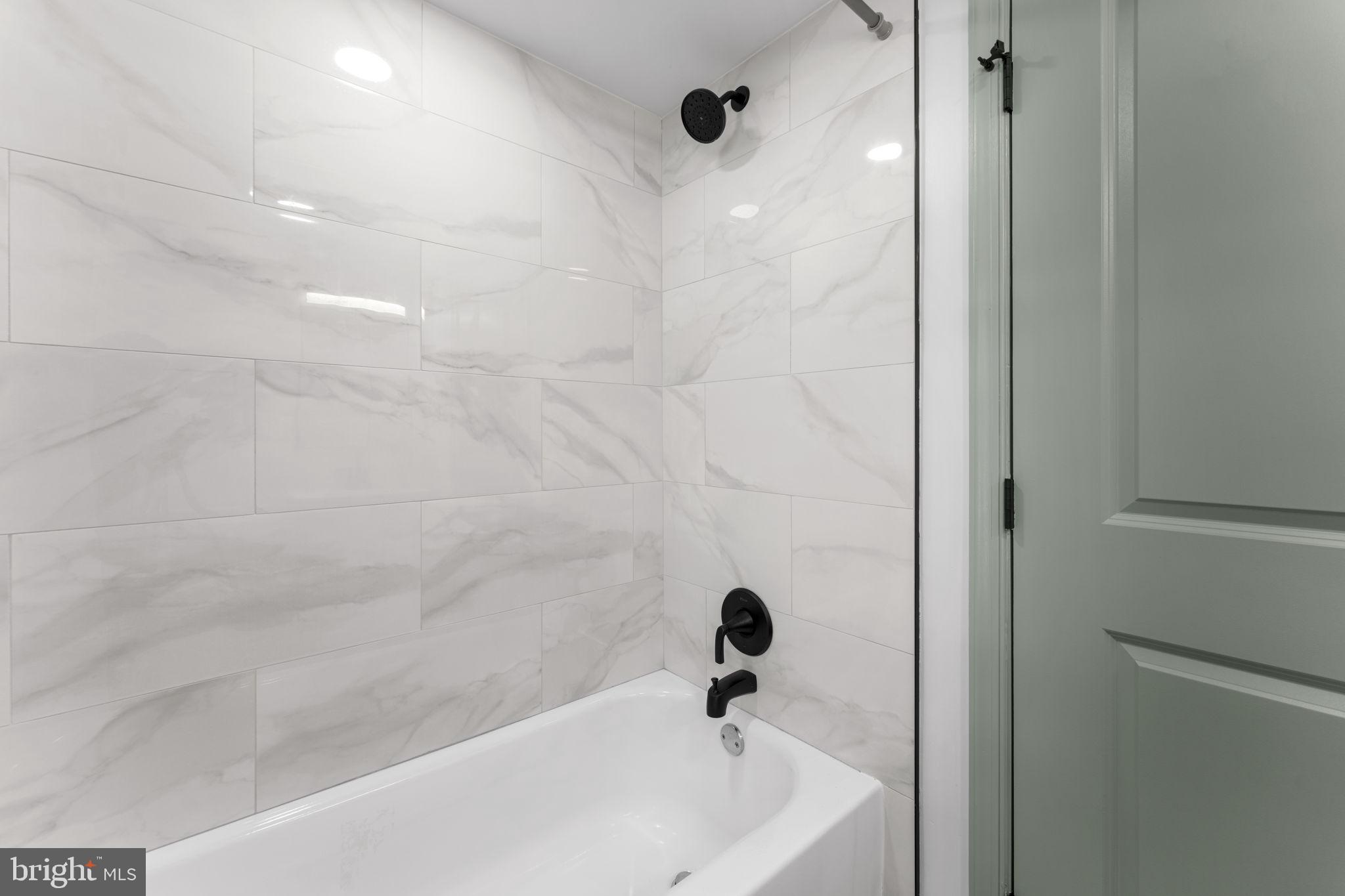 GROVETON HEIGHTS - Residential