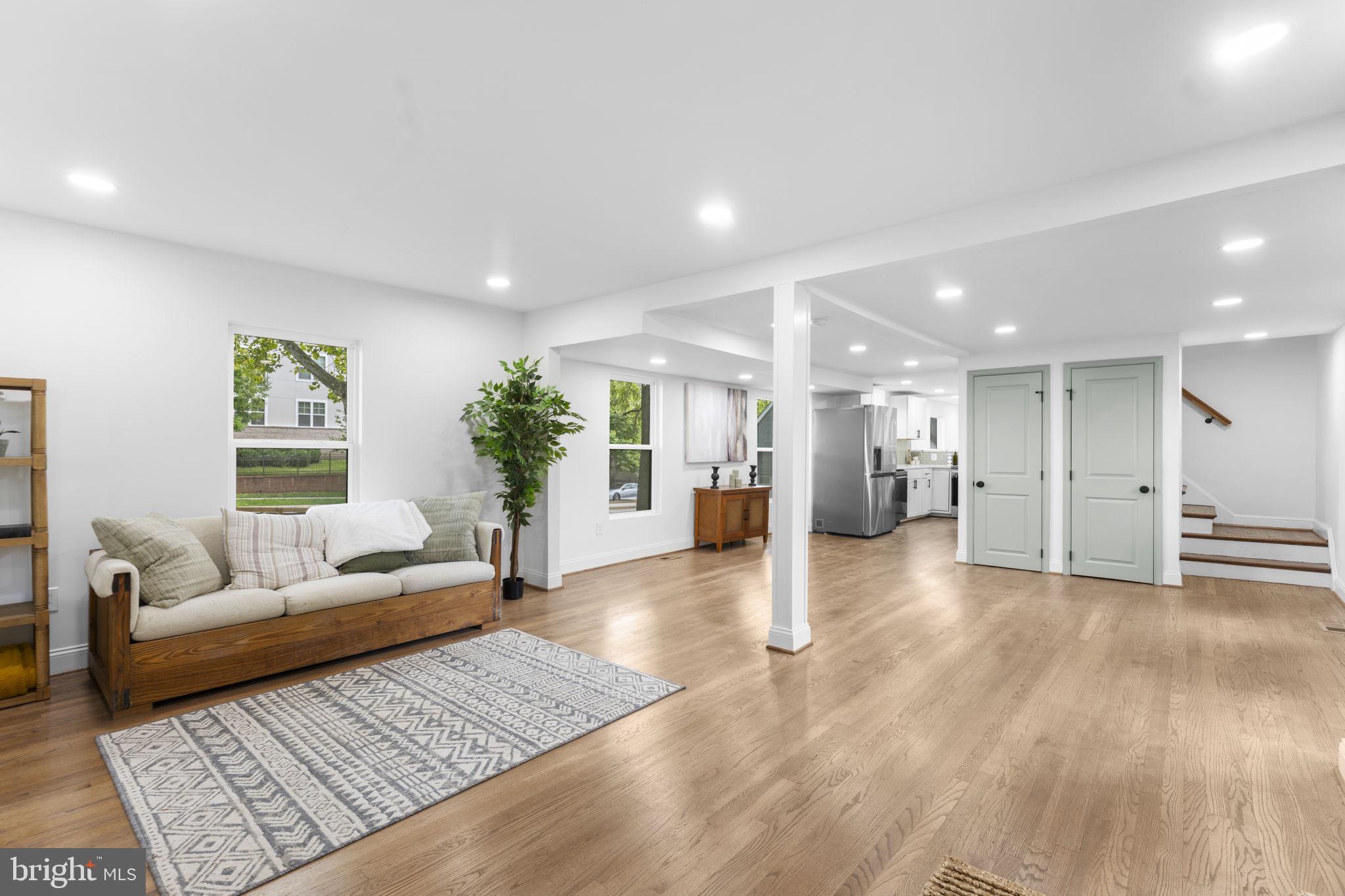 GROVETON HEIGHTS - Residential