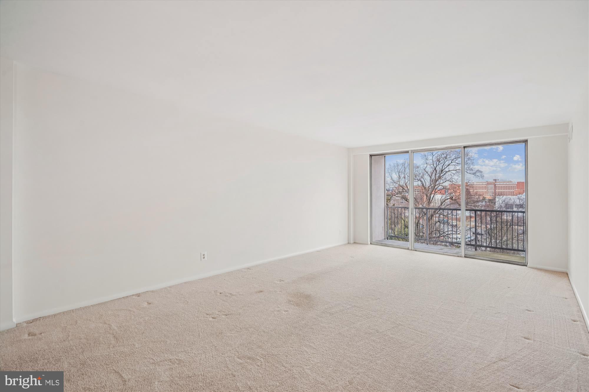 4977 BATTERY LANE 1-811