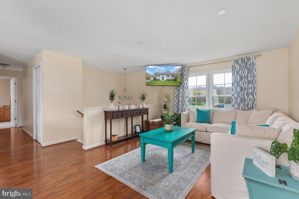 HENSEL STONE WOODS - Residential