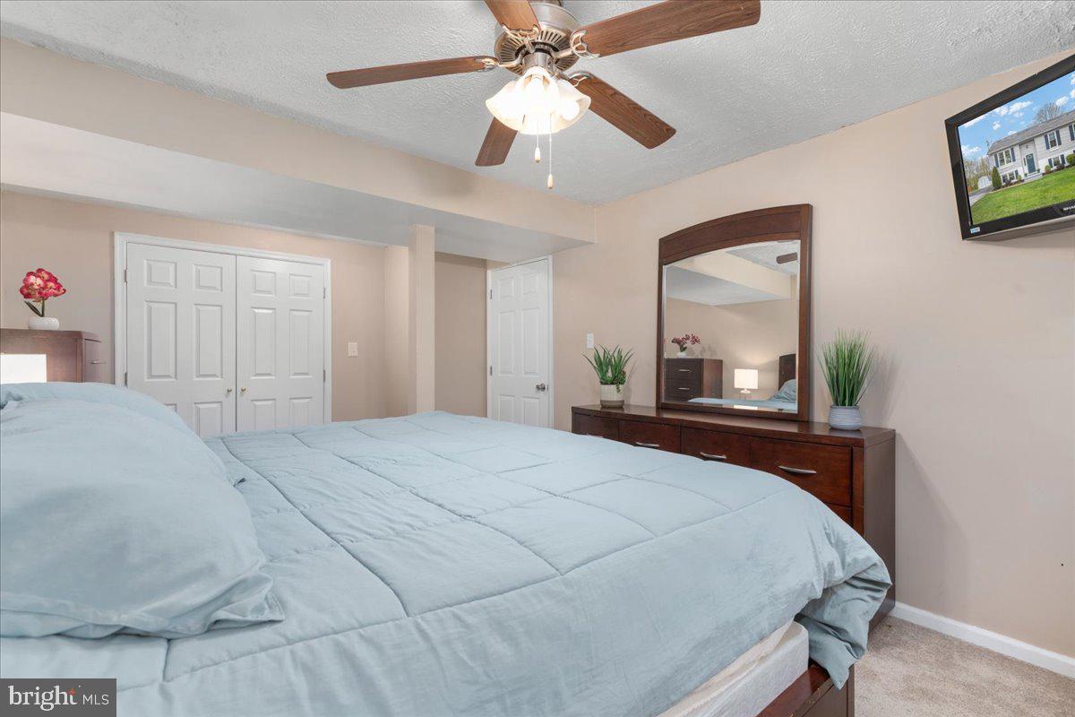 HENSEL STONE WOODS - Residential