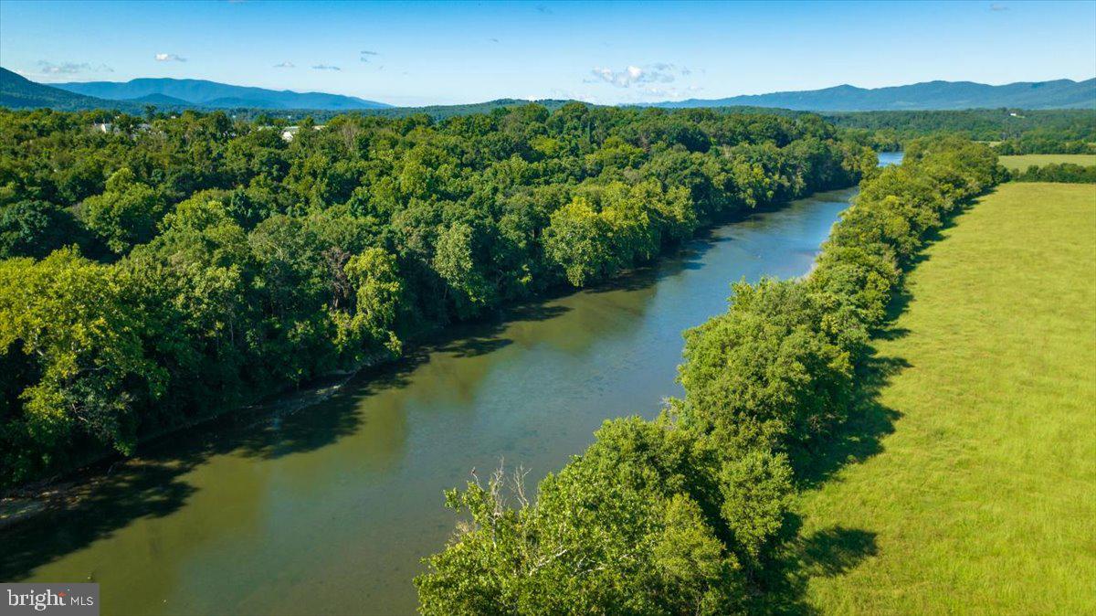 HENSEL STONE WOODS - Residential