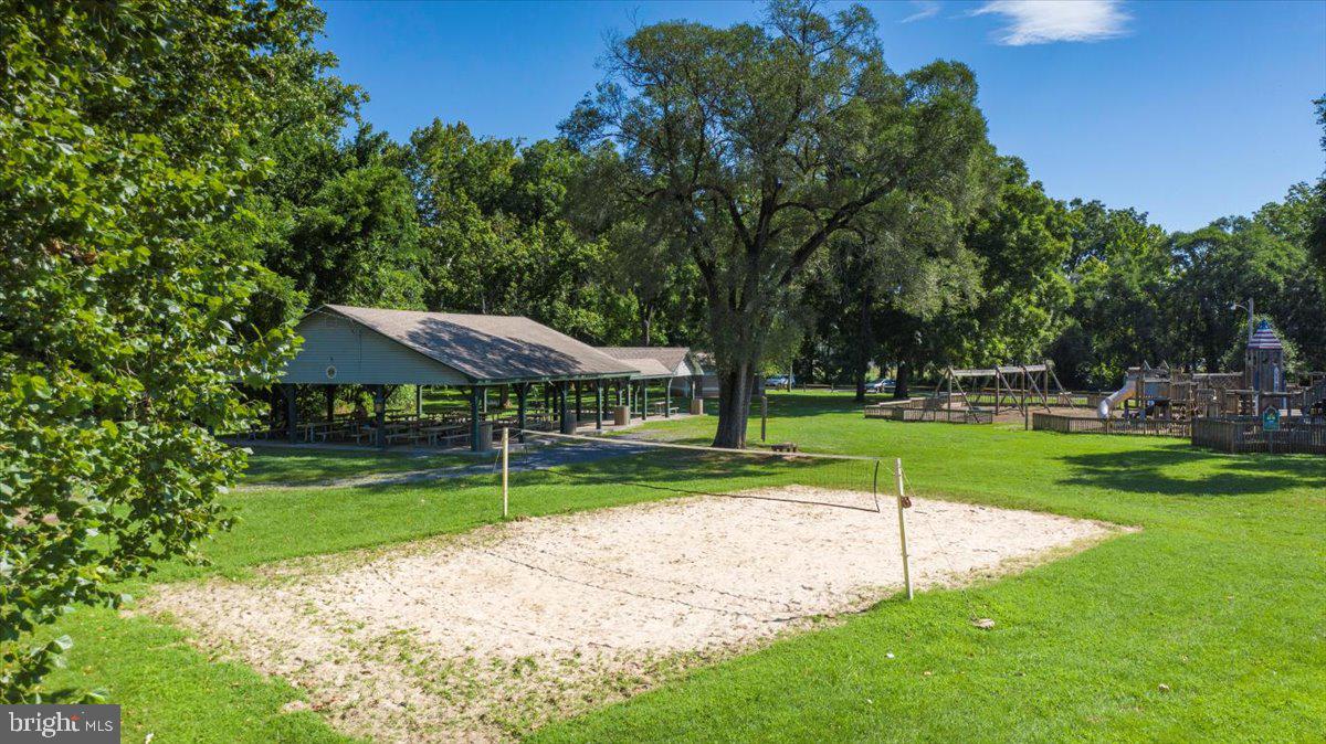 HENSEL STONE WOODS - Residential