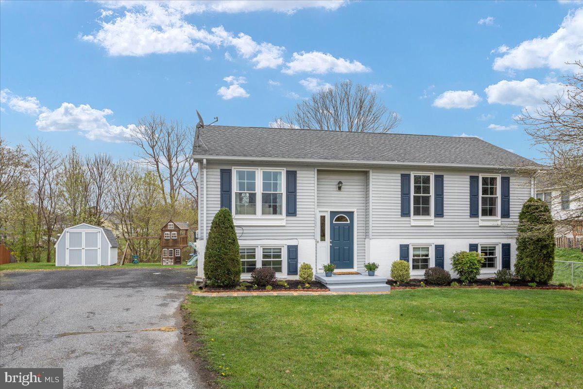 HENSEL STONE WOODS - Residential