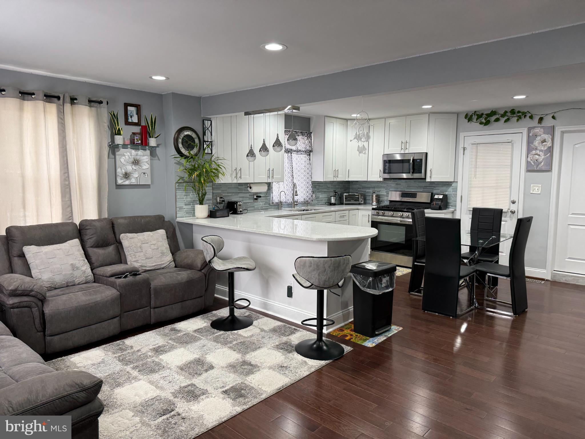 WOODMOOR - Residential