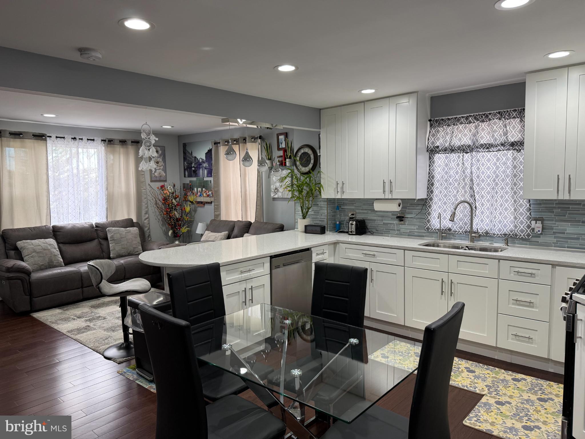 WOODMOOR - Residential