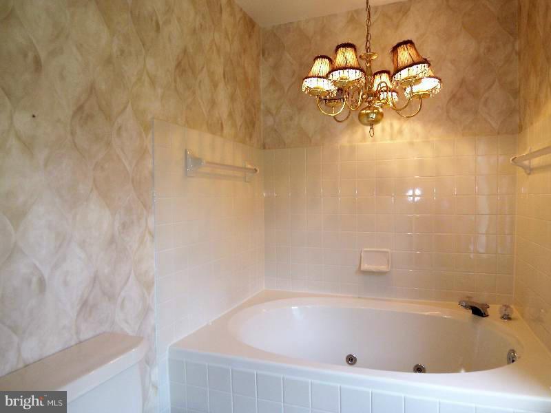 TUSCARORA SPRINGS - Residential Lease