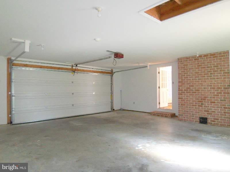 TUSCARORA SPRINGS - Residential Lease