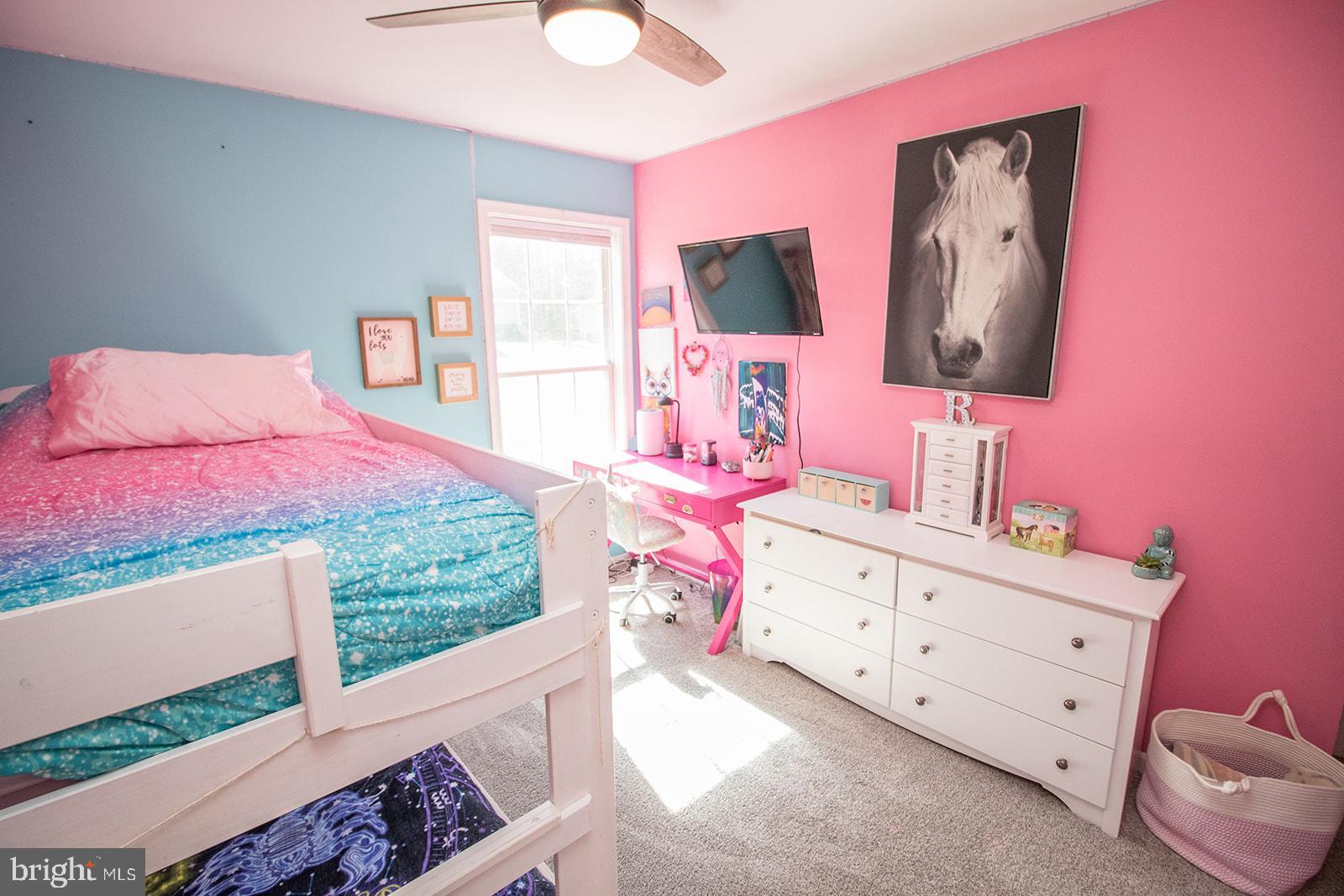 HUNTING QUARTERS - Residential