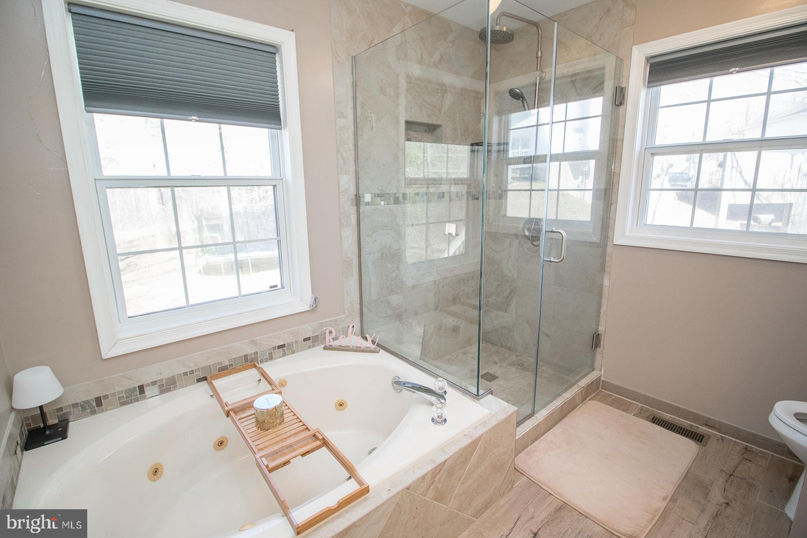 HUNTING QUARTERS - Residential