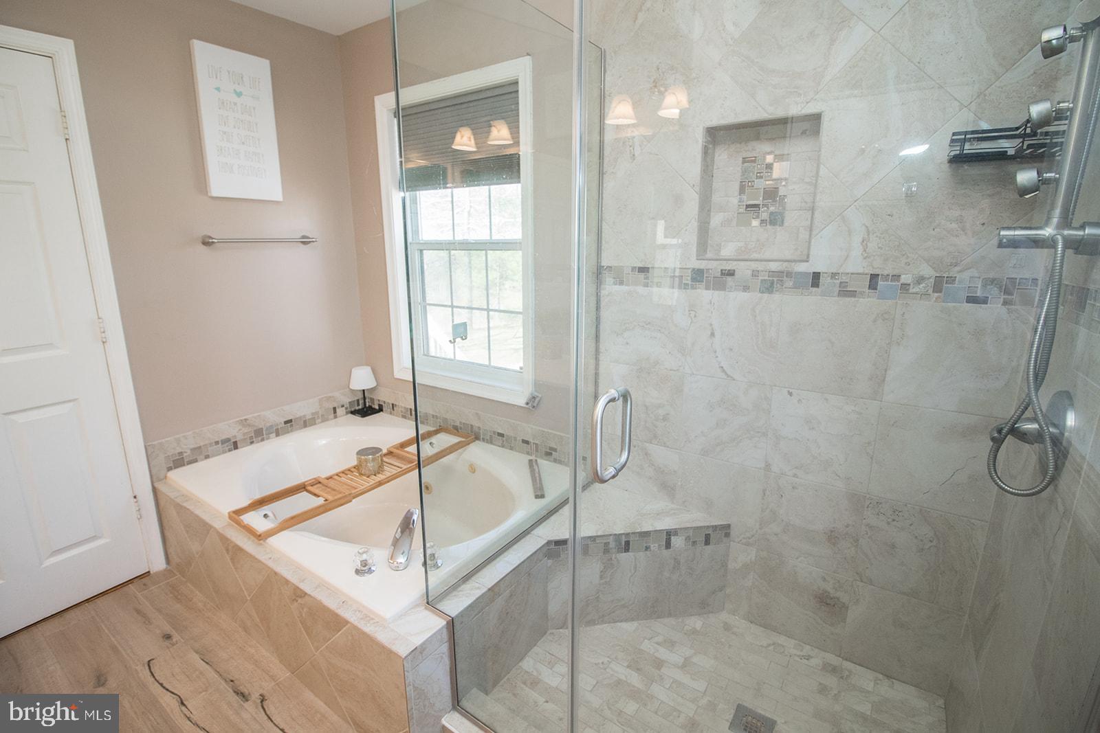 HUNTING QUARTERS - Residential