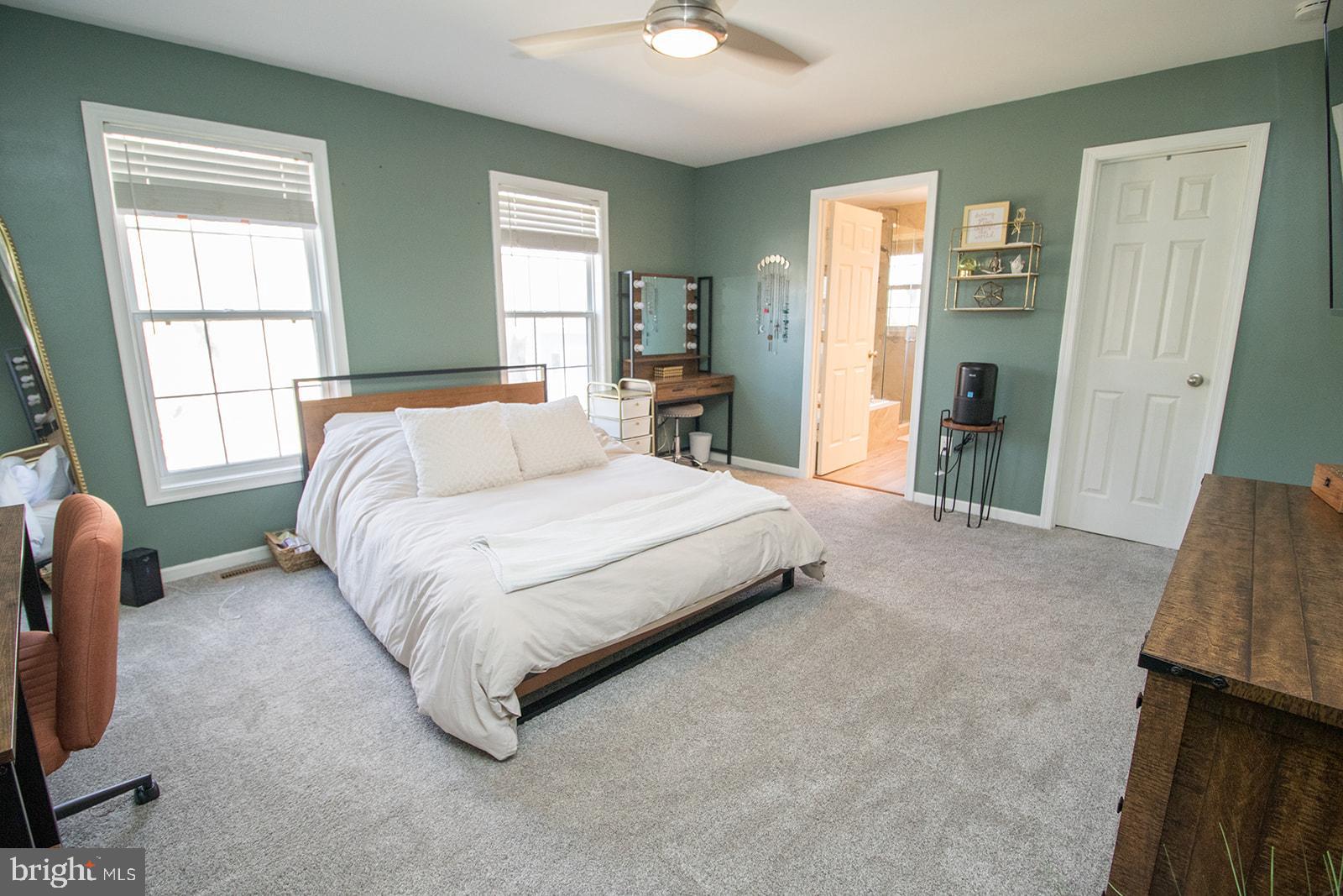 HUNTING QUARTERS - Residential