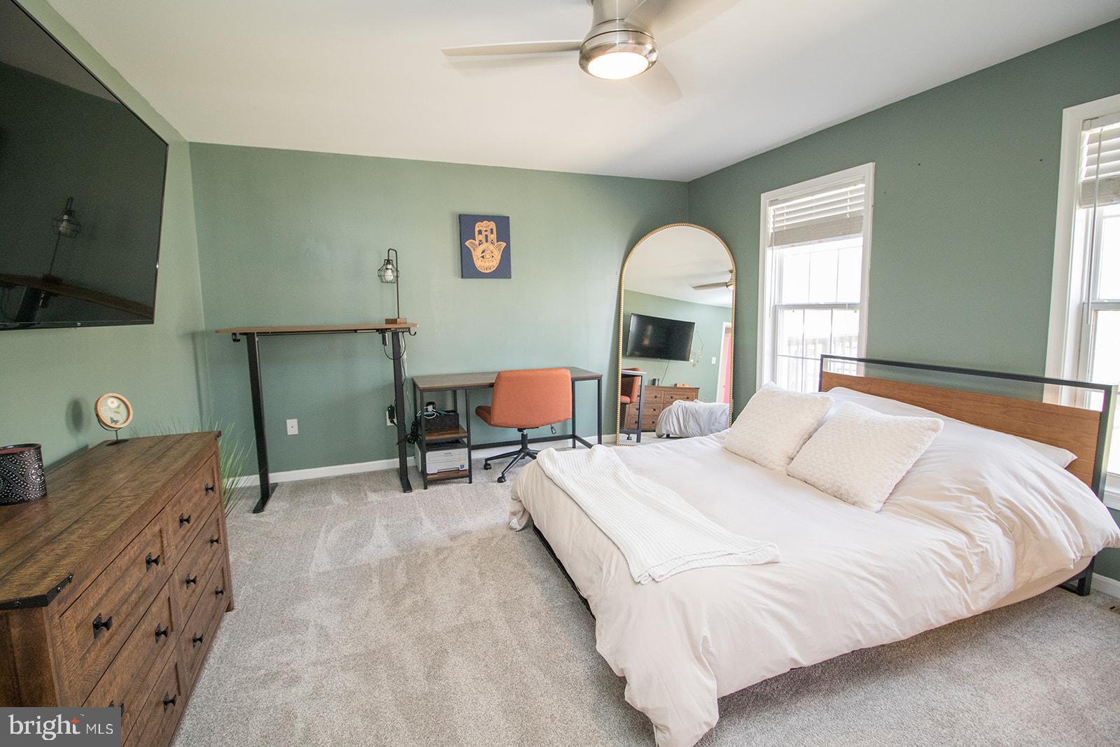 HUNTING QUARTERS - Residential