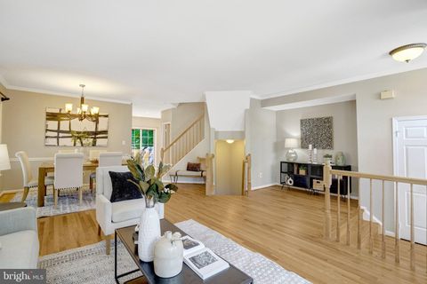 Photo of 5807 Clapham Road, ALEXANDRIA, VA 22315 (MLS # VAFX2328800)