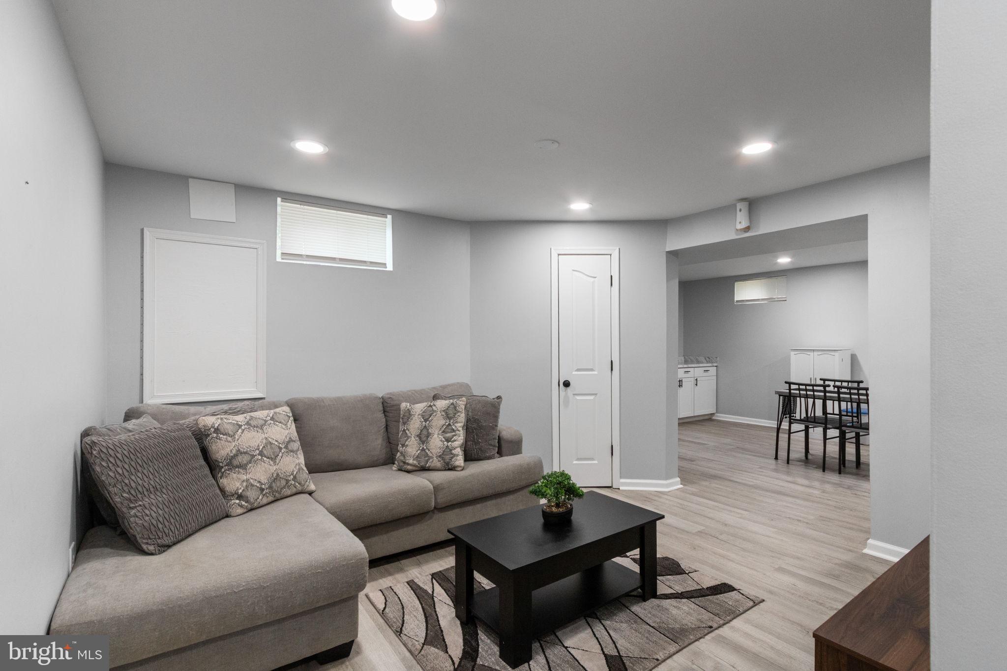 LEELAND STATION - Residential