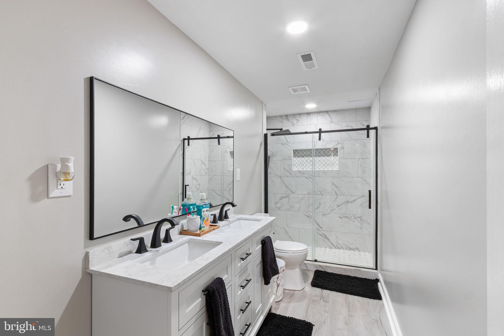 LEELAND STATION - Residential