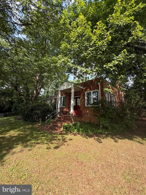 7314 Idylwood Road, Falls Church, VA MLS: VAFX2323632