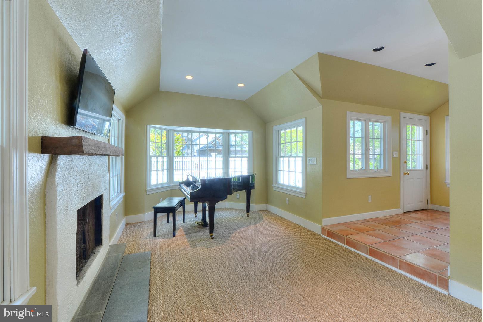 NORTH REHOBOTH - Residential