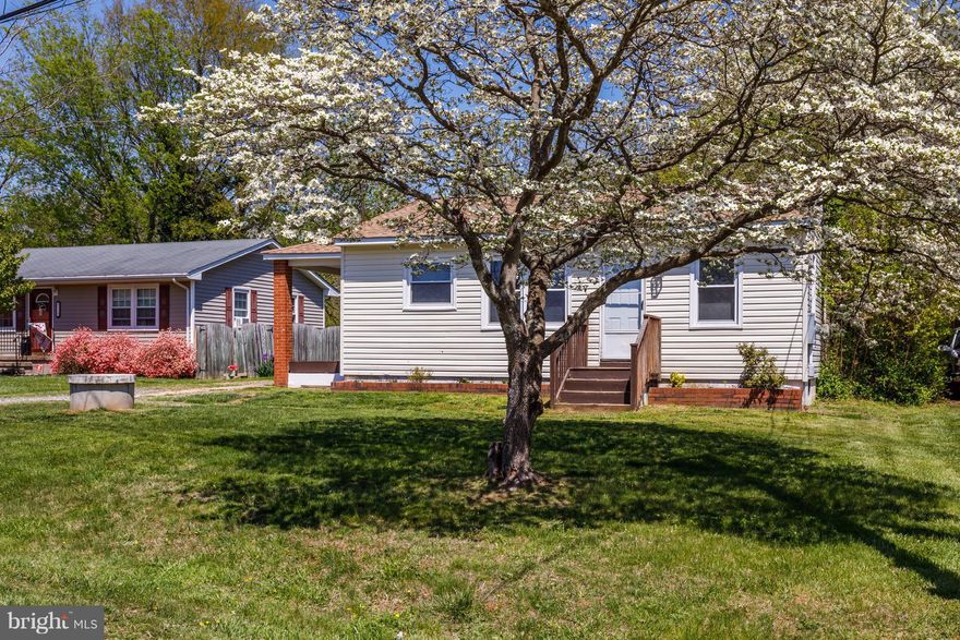 Replaced within 5 years:  HVAC central air & heat, roof, well pump, pressure tank and water lines to home, electrical panel box & windows.  Septic tank just pumped......A MUST SEE AT THIS PRICE!