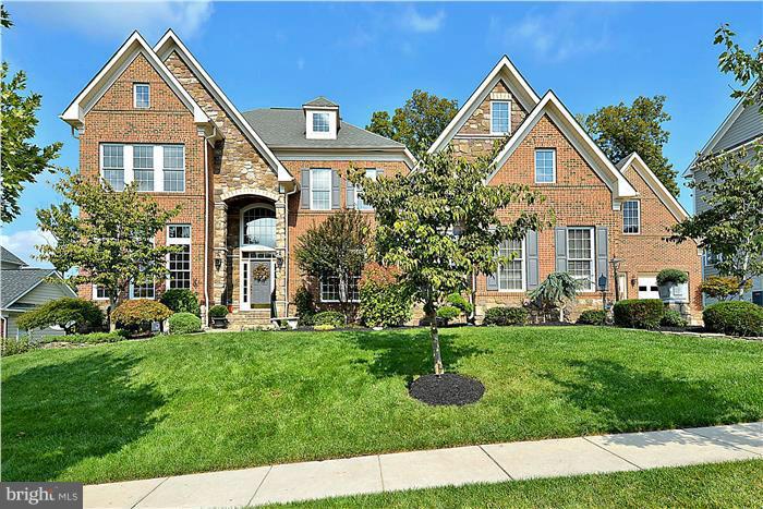 LANSDOWNE ON THE POTOMAC - Residential