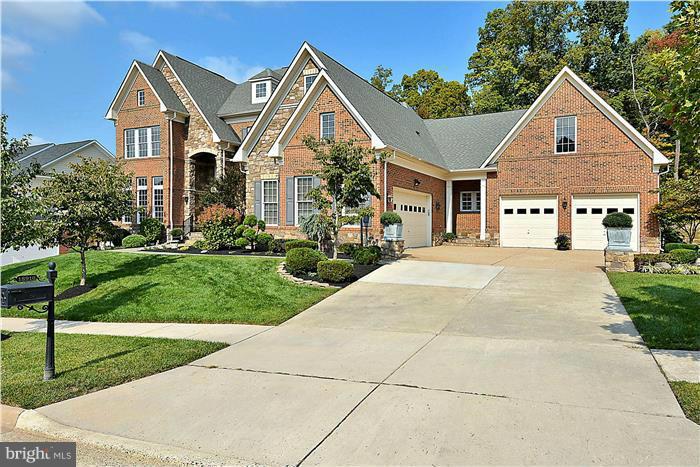 LANSDOWNE ON THE POTOMAC - Residential