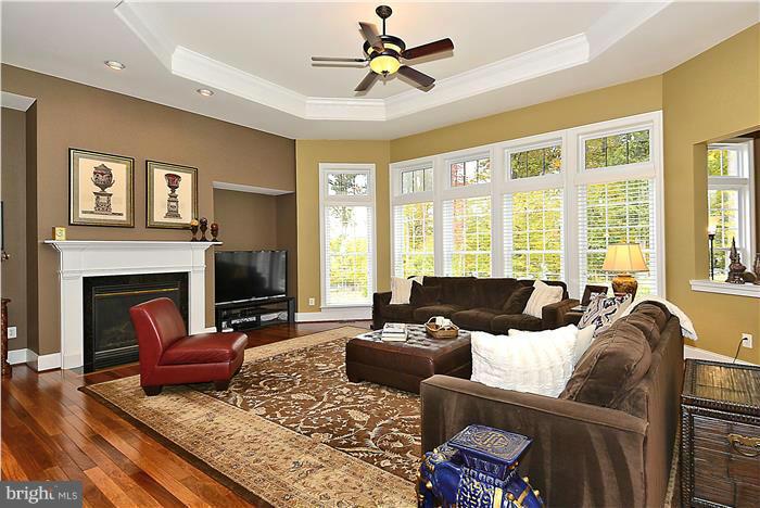 LANSDOWNE ON THE POTOMAC - Residential