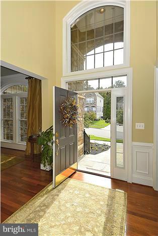 LANSDOWNE ON THE POTOMAC - Residential