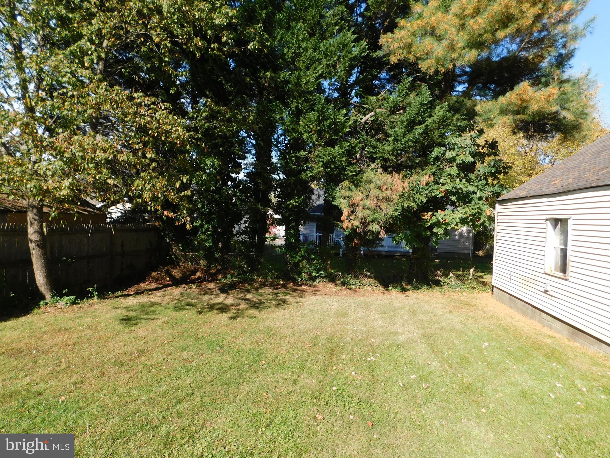 GLENMONT FOREST - Residential