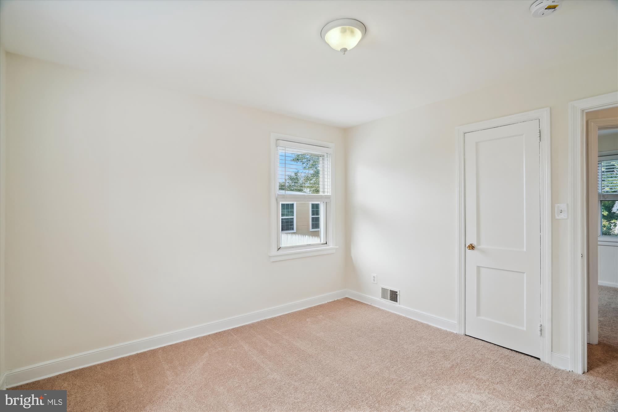 GLENMONT FOREST - Residential