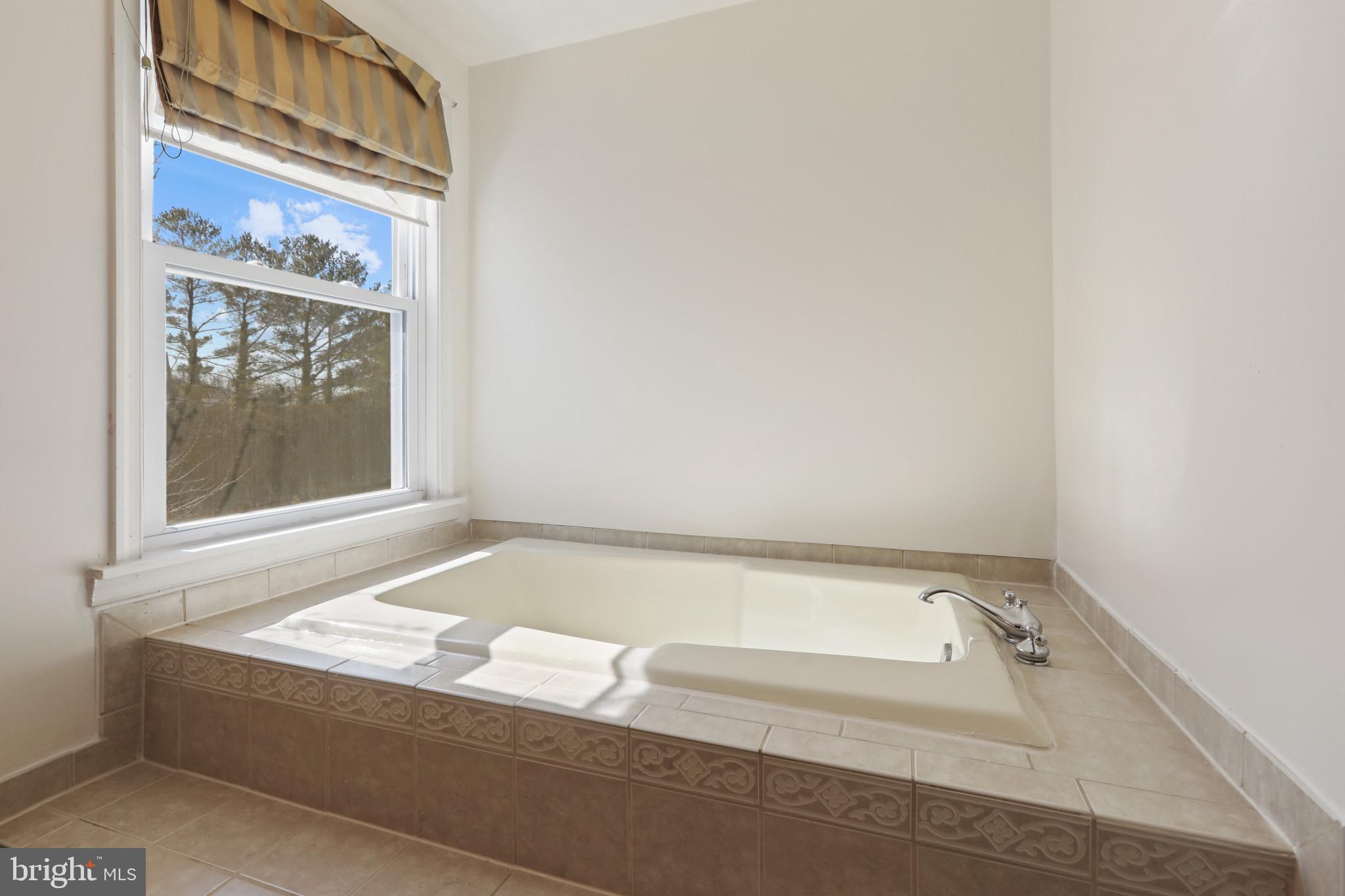 PARLIAMENT RIDGE - Residential