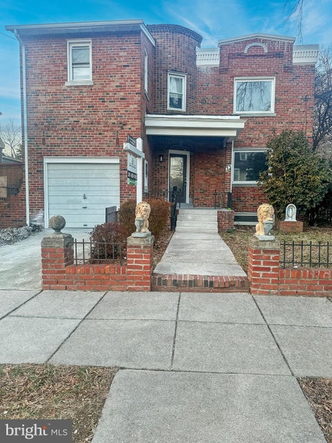 Homes For Sale - 33 Nicholson Street<br/> WASHINGTON, DC 20011