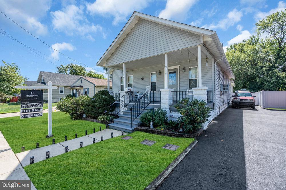 316 E WASHINGTON AVENUE