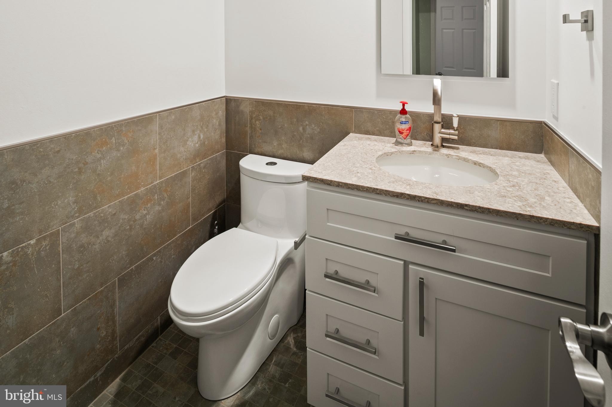 VILLAGE OF KINGS CONTRIVANCE - Residential Lease