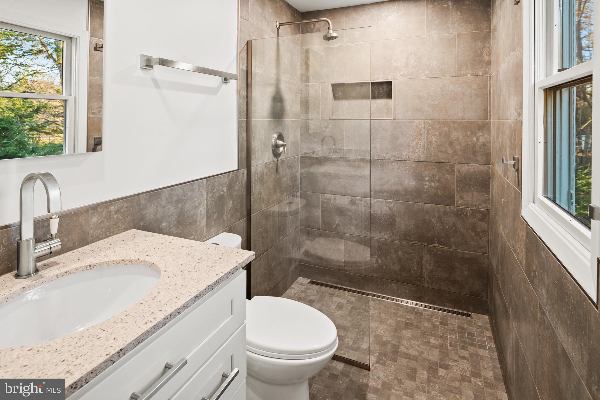 VILLAGE OF KINGS CONTRIVANCE - Residential Lease