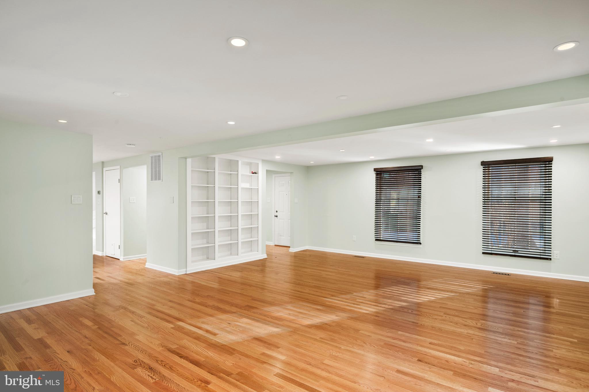 VILLAGE OF KINGS CONTRIVANCE - Residential Lease