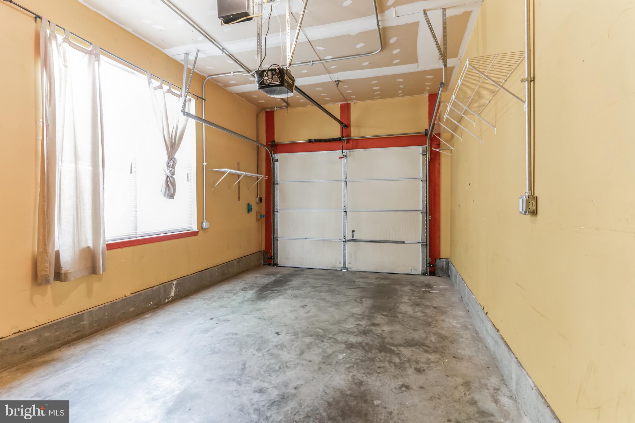 FAIRFAX RIDGE - Residential Lease