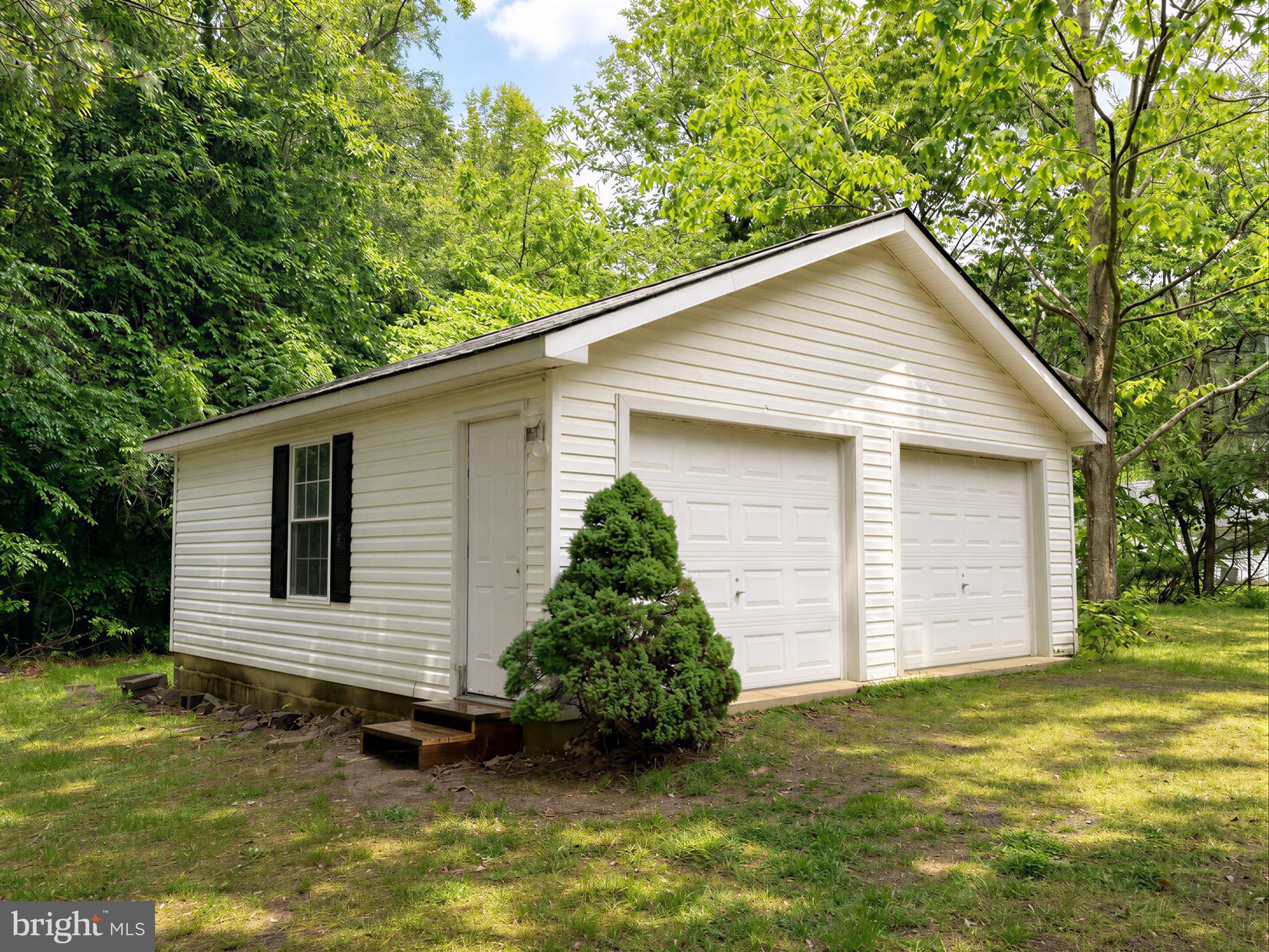 17347 WHITAKER COURT