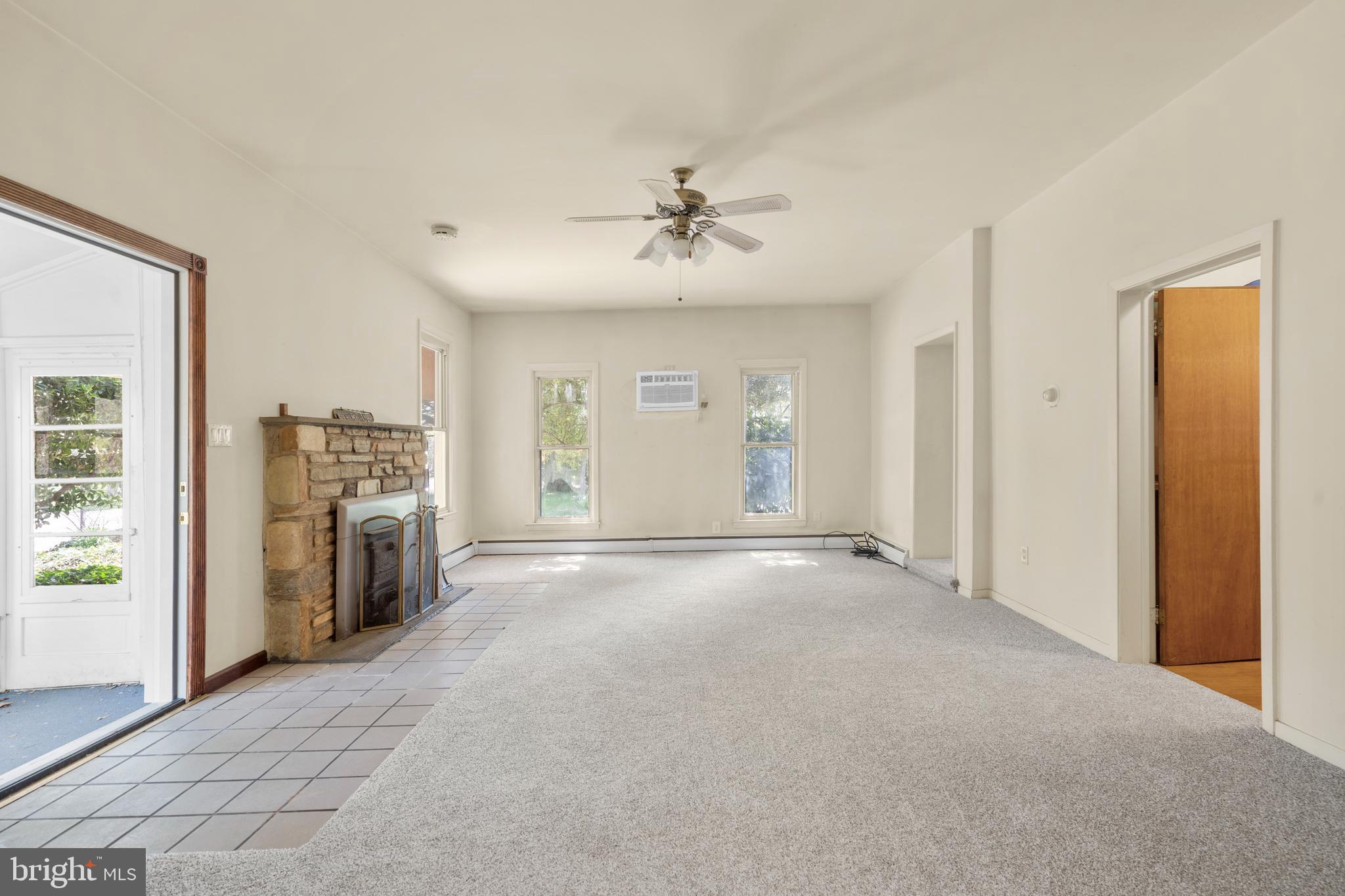 HIGHLAND PINES - Residential