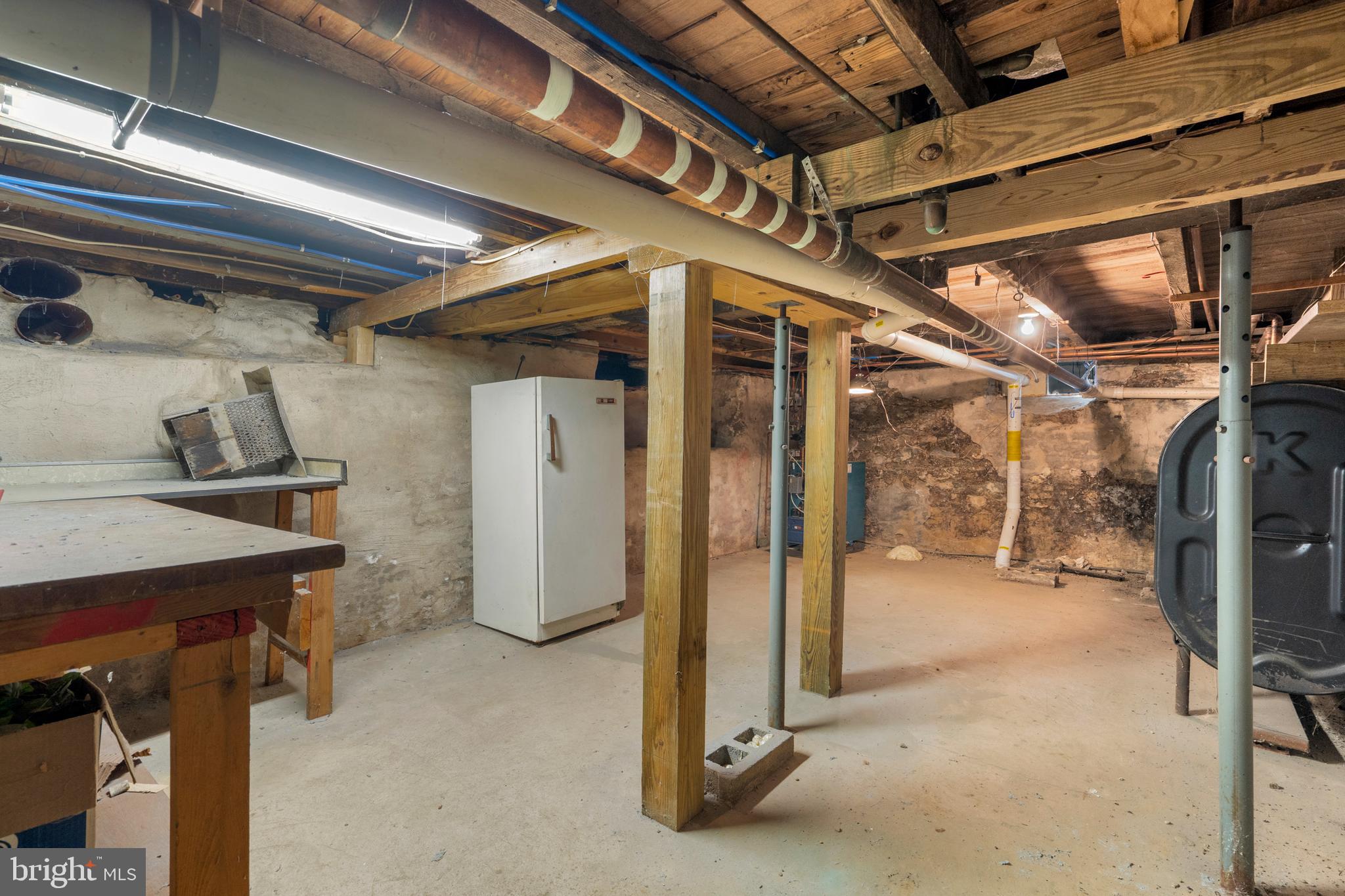 HIGHLAND PINES - Residential