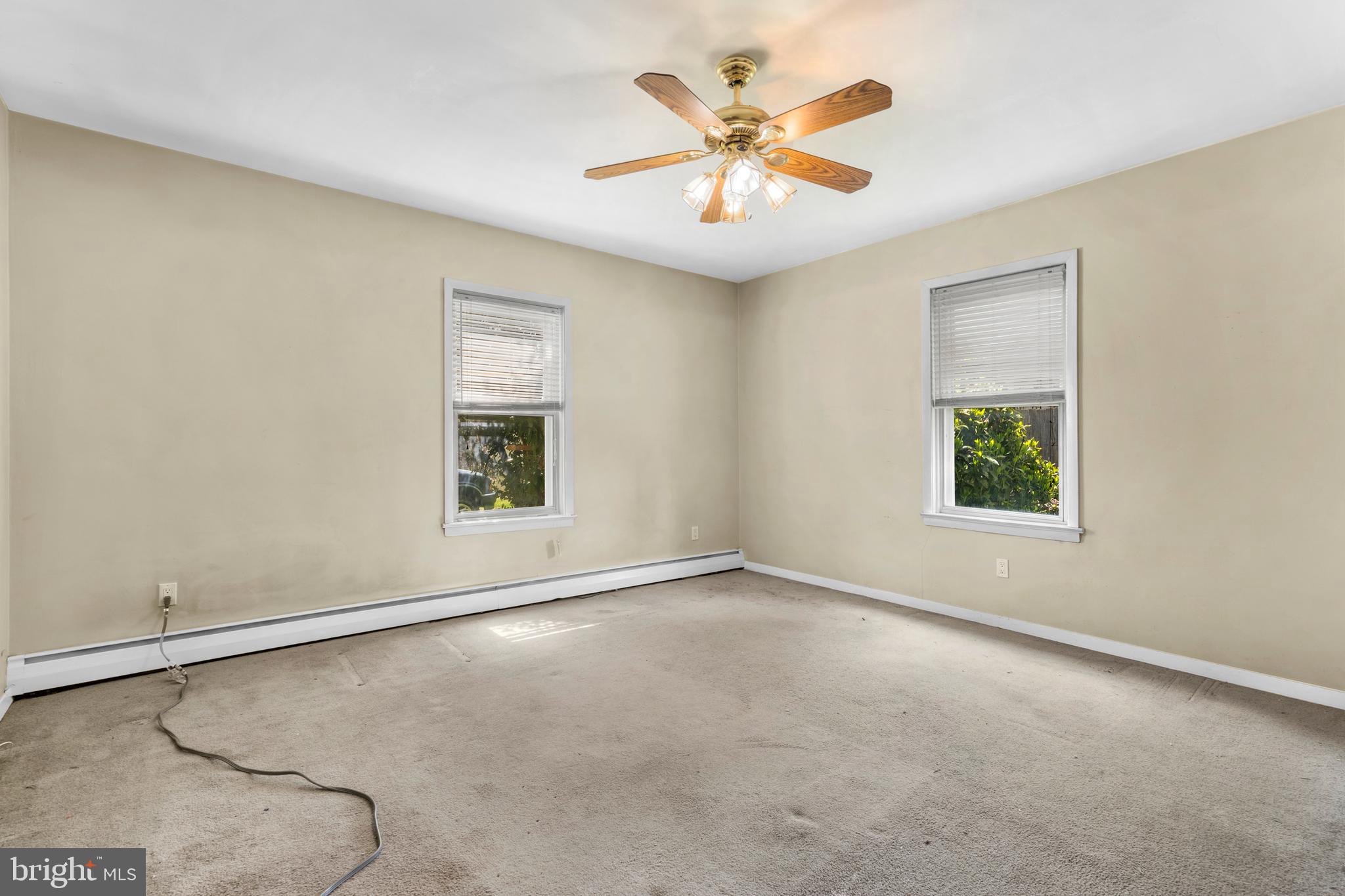 HIGHLAND PINES - Residential